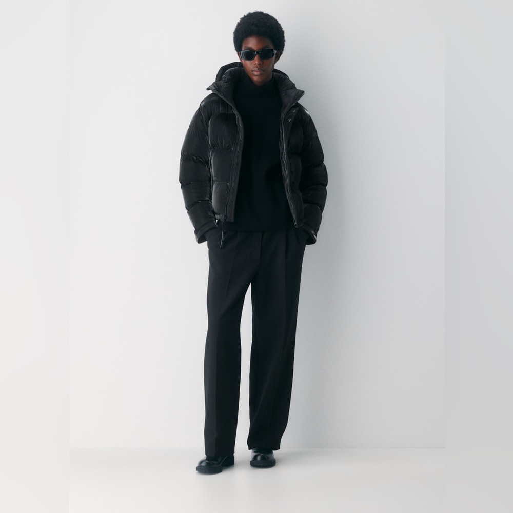 NWT The Super Puff™ Shorty - Liquid Shine | Black | XS | Aritzia